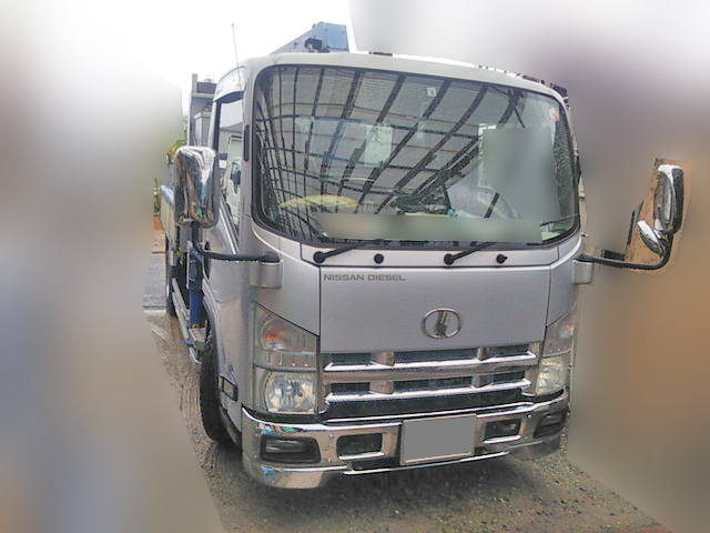 UDトラックスコンドルダンプ・クレーン付小型（2t・3t）[写真03]