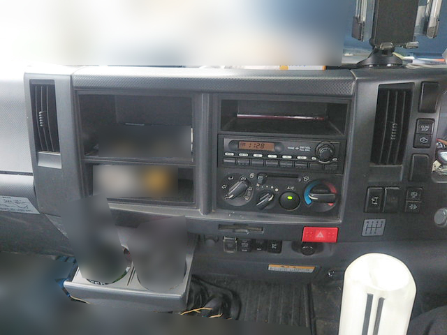 UDトラックスコンドルダンプ・クレーン付小型（2t・3t）[写真36]