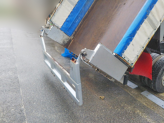 UDトラックスコンドルダンプ・クレーン付小型（2t・3t）[写真09]