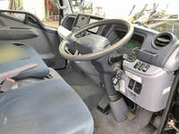 三菱ふそうキャンタークレーン4段小型（2t・3t）[写真20]