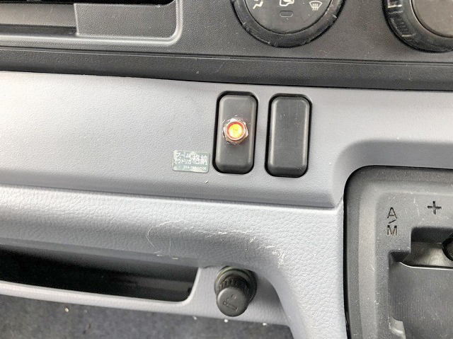 三菱ふそうキャンタークレーン4段小型（2t・3t）[写真21]