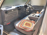 日産バネットクレーン付小型（2t・3t）[写真19]