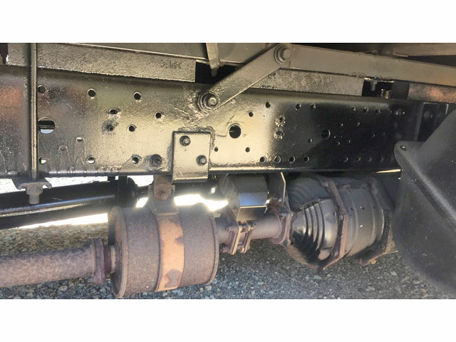 いすゞエルフアルミブロック小型（2t・3t）[写真17]