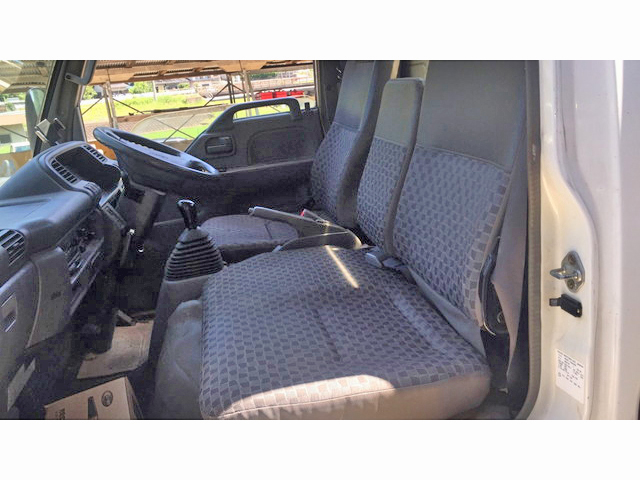 いすゞエルフアルミブロック小型（2t・3t）[写真21]