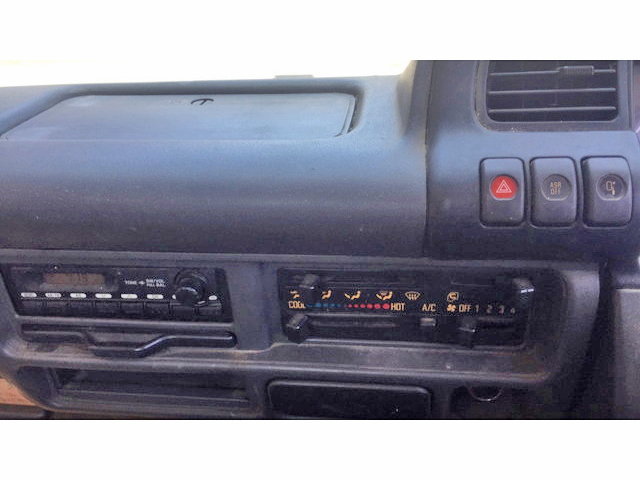 いすゞエルフアルミブロック小型（2t・3t）[写真23]