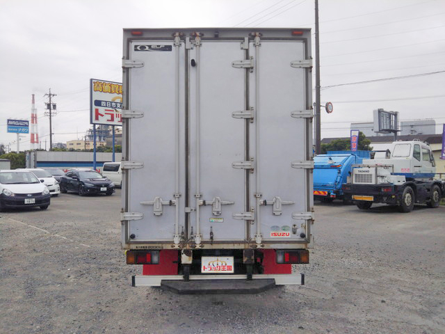 いすゞエルフアルミバン小型（2t・3t）[写真10]