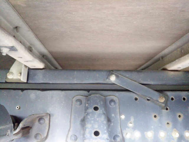 いすゞエルフアルミバン小型（2t・3t）[写真22]