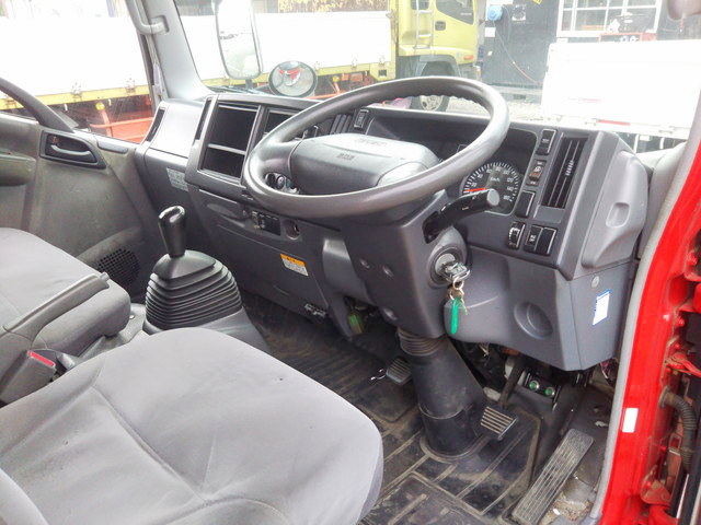 いすゞエルフアルミバン小型（2t・3t）[写真34]