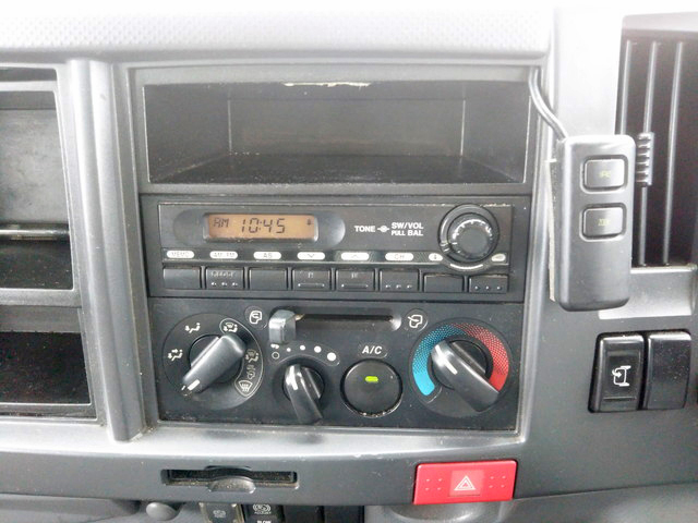 いすゞエルフアルミバン小型（2t・3t）[写真36]