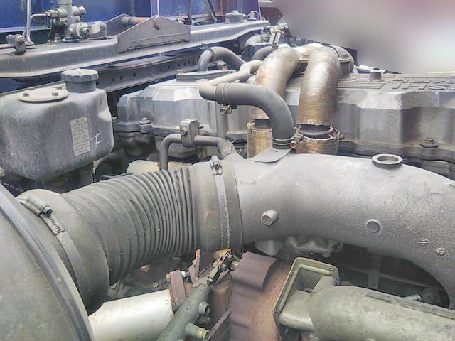 三菱ふそうスーパーグレート平ボディ大型（10t）[写真22]