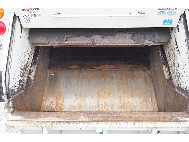 日野レンジャーパッカー車（塵芥車）中型（4t）[写真16]