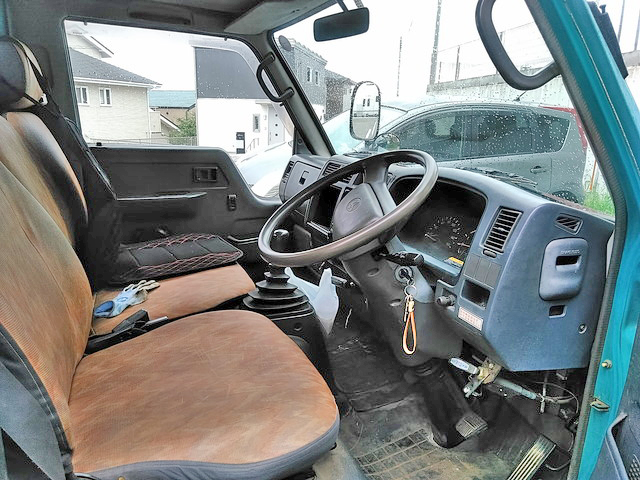 トヨタダイナクレーン3段小型（2t・3t）[写真21]