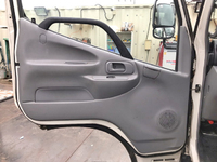 日野デュトロ冷凍車（冷蔵車）小型（2t・3t）[写真25]