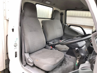 日野デュトロ冷凍車（冷蔵車）小型（2t・3t）[写真27]