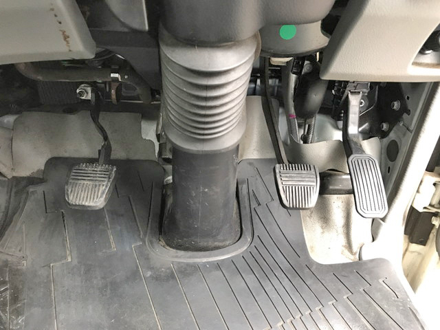 日野デュトロ冷凍車（冷蔵車）小型（2t・3t）[写真33]