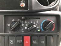 日野デュトロ冷凍車（冷蔵車）小型（2t・3t）[写真38]