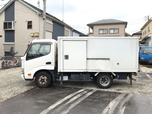 日野デュトロ冷凍車（冷蔵車）小型（2t・3t）[写真05]