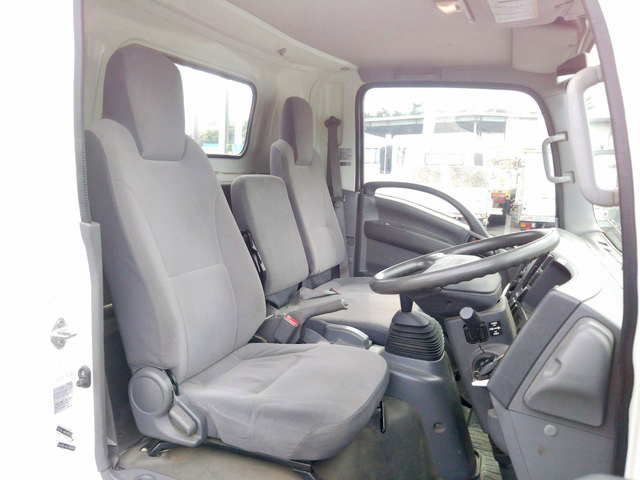 いすゞエルフ平ボディ小型（2t・3t）[写真31]