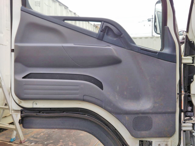 三菱ふそうキャンターダンプ小型（2t・3t）[写真28]