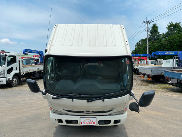日野デュトロ平ボディ小型（2t・3t）[写真10]