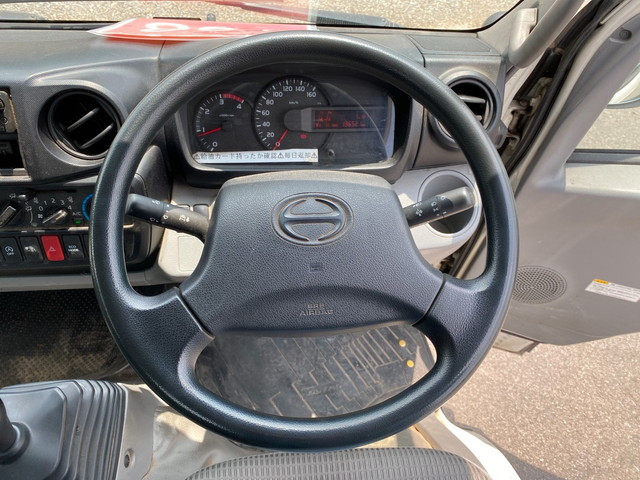 日野デュトロ平ボディ小型（2t・3t）[写真31]