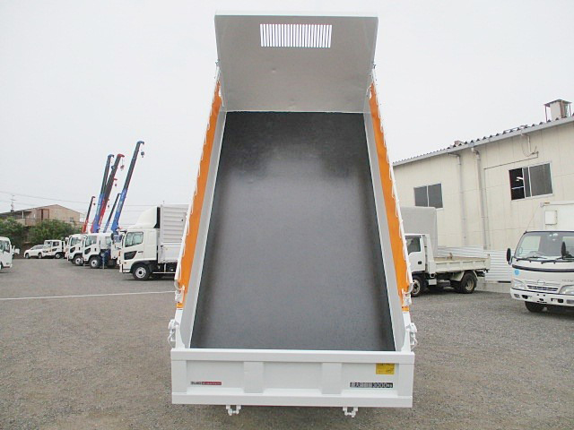 三菱ふそうキャンターダンプ小型（2t・3t）[写真11]