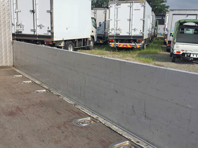 三菱ふそうキャンタークレーン4段小型（2t・3t）[写真15]