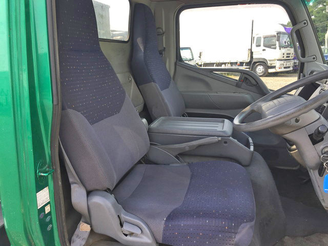 三菱ふそうキャンタークレーン4段小型（2t・3t）[写真34]