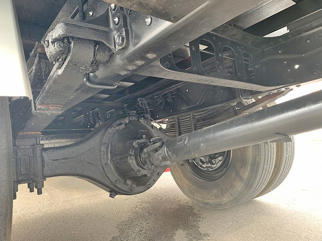 いすゞフォワードセルフクレーン3段中型（4t）[写真23]