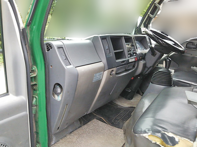いすゞエルフパッカー車（塵芥車）小型（2t・3t）[写真30]