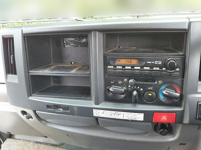 いすゞエルフパッカー車（塵芥車）小型（2t・3t）[写真35]