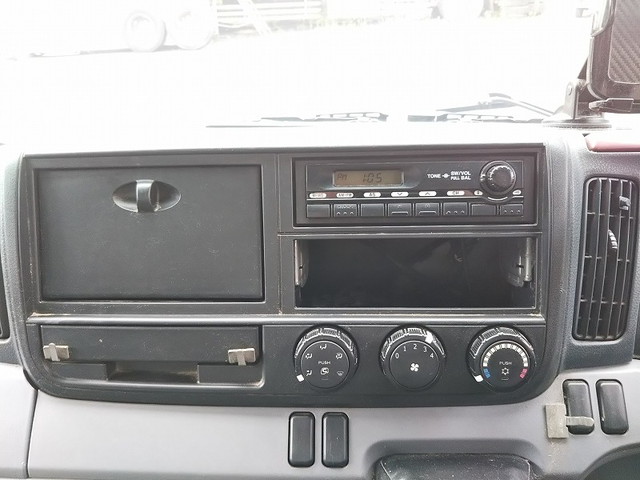 三菱ふそうキャンターアルミブロック小型（2t・3t）[写真11]