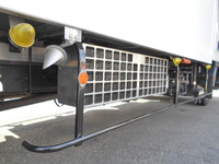 いすゞフォワード冷凍車（冷蔵車）中型（4t）[写真19]