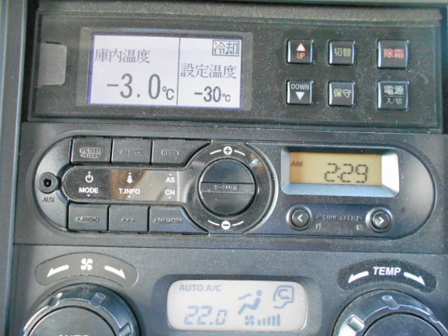 いすゞフォワード冷凍車（冷蔵車）中型（4t）[写真23]