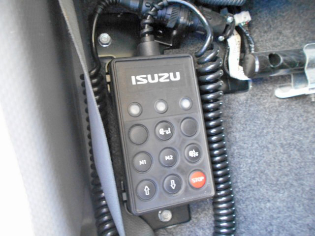 いすゞフォワード冷凍車（冷蔵車）中型（4t）[写真24]