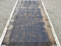 三菱ふそうキャンター平ボディ小型（2t・3t）[写真14]