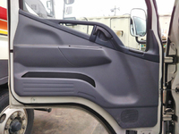 三菱ふそうキャンター平ボディ小型（2t・3t）[写真27]