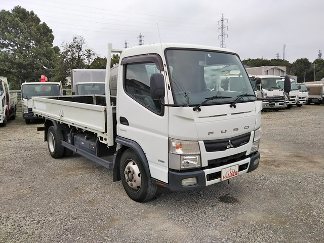 三菱ふそうキャンター平ボディ小型（2t・3t）[写真03]