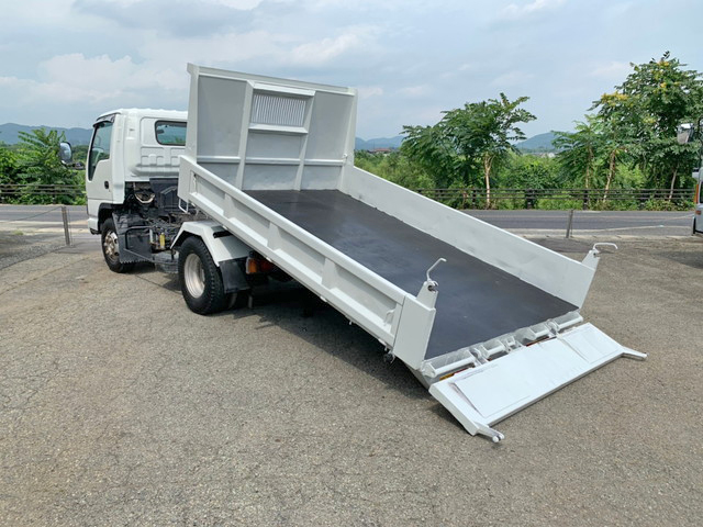 いすゞエルフローダーダンプ小型（2t・3t）[写真04]