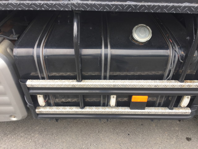 日野プロフィアトレーラーヘッド（トラクターヘッド）大型（10t）[写真16]