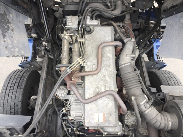 日野プロフィアトレーラーヘッド（トラクターヘッド）大型（10t）[写真20]