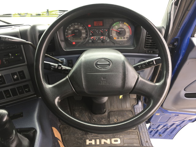 日野プロフィアトレーラーヘッド（トラクターヘッド）大型（10t）[写真35]