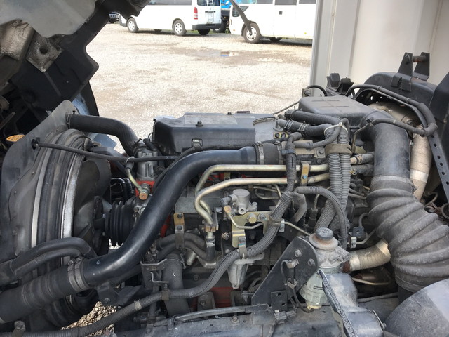 いすゞフォワードアルミウイング中型（4t）[写真21]