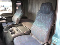 いすゞフォワードアルミウイング中型（4t）[写真26]