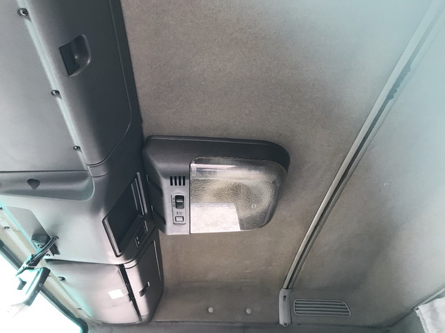 いすゞフォワードアルミウイング中型（4t）[写真28]