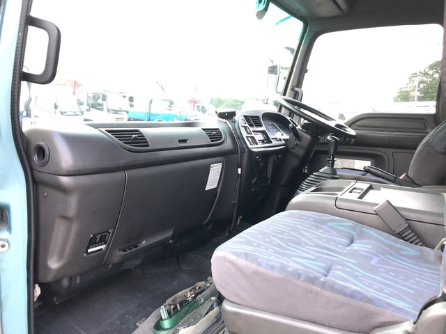 いすゞフォワードアルミウイング中型（4t）[写真29]