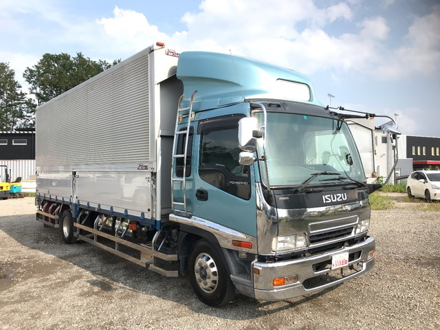 いすゞフォワードアルミウイング中型（4t）[写真03]