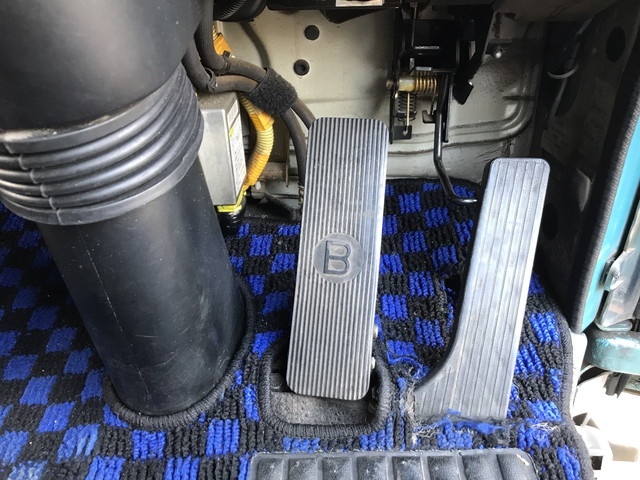 いすゞフォワードアルミウイング中型（4t）[写真36]