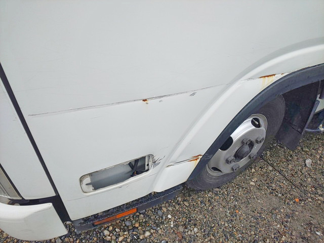 いすゞエルフアルミバン小型（2t・3t）[写真11]