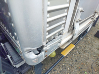 いすゞエルフアルミバン小型（2t・3t）[写真12]